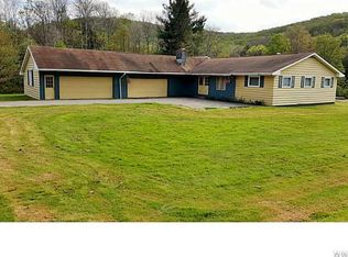 24 Applewood Ln, Bradford, PA 16701