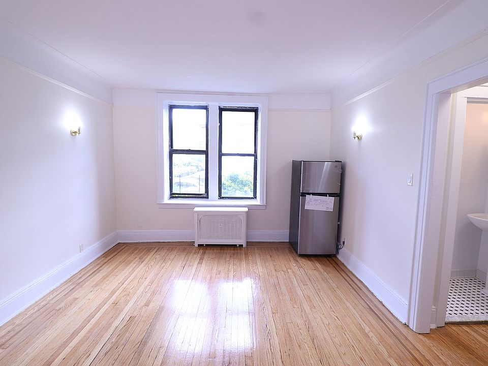 1st image of 86-02 Forest Pkwy #1CC