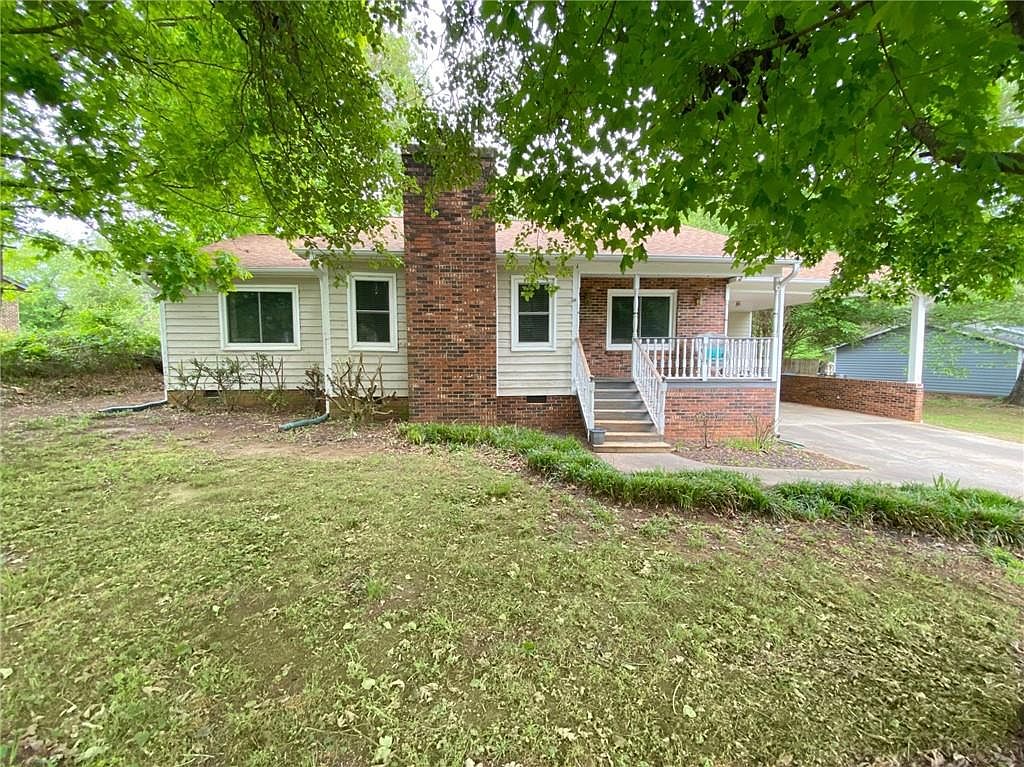 1746 Magnum Rd, Hickory, NC 28602 Zillow