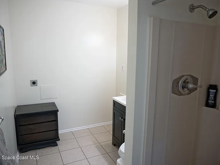 1423 Jasper Ave NW — Photo 15