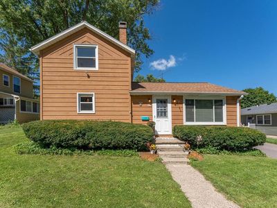 643 11th St, Baraboo, WI, 53913
