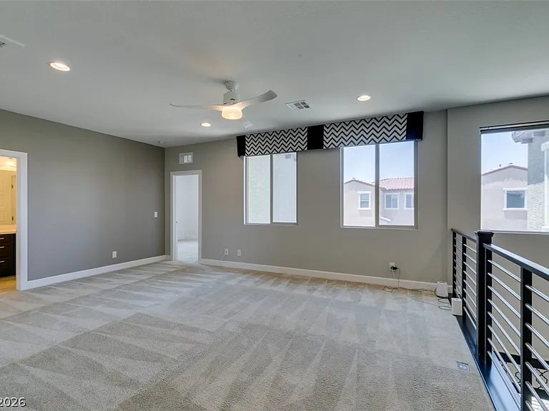 1027 Whitworth Ave — Photo 35