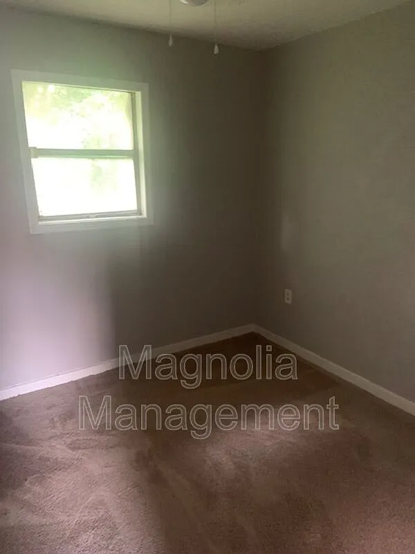 2 bed, 1.0 bath, $785 — Photo 4