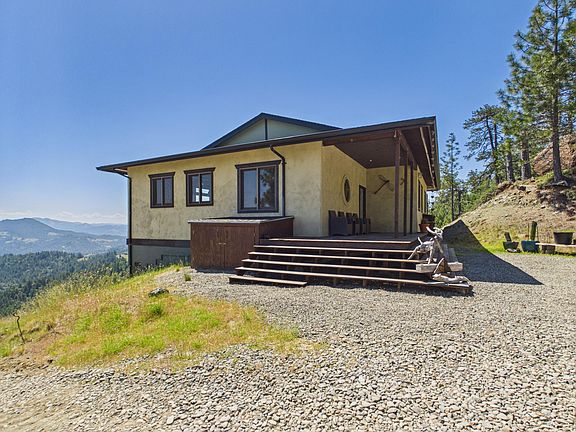 3rd image of 3853 Thomas Rd