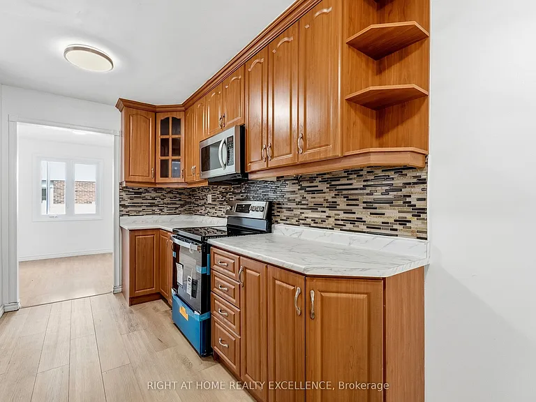 10 Banting Cres #UPPER — Photo 26