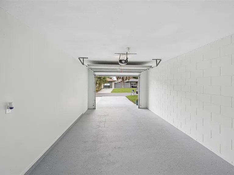 536 Hibiscus Way #7-B — Photo 39