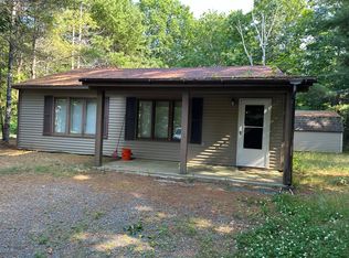 18 Carrying Place Ln, Hancock, ME 04640