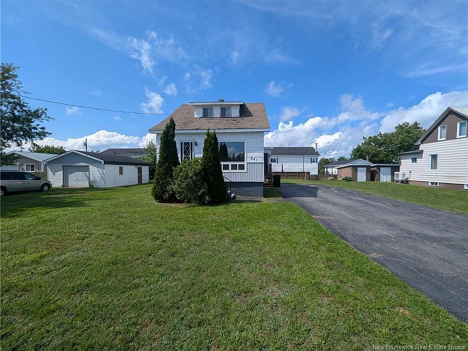 1st image of 841 Helen St