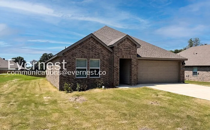 1607 Ridgefield Cir — Photo 3