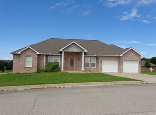3005 Greer Spring St, West Plains, MO 65775