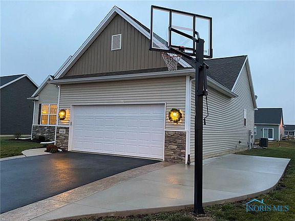 3rd image of 6614 Wesley Dr