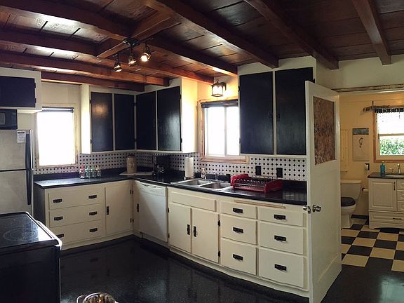4th image of 1655 Pebble Beach Dr