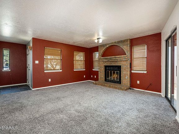 5th image of 2051 Chateau Dr