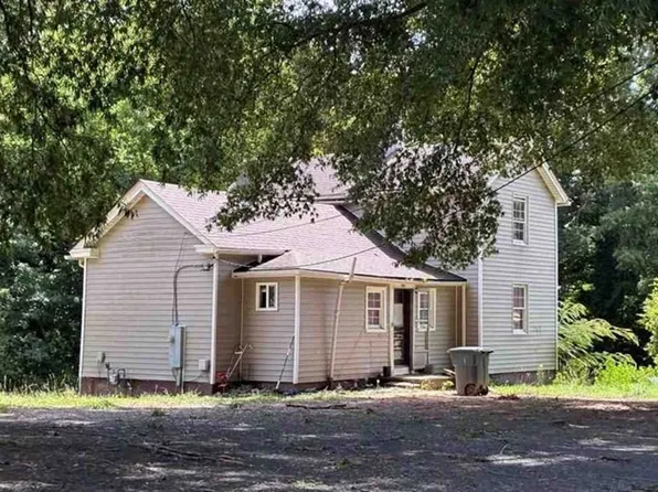 102 Stephens St, Eden, NC 27288