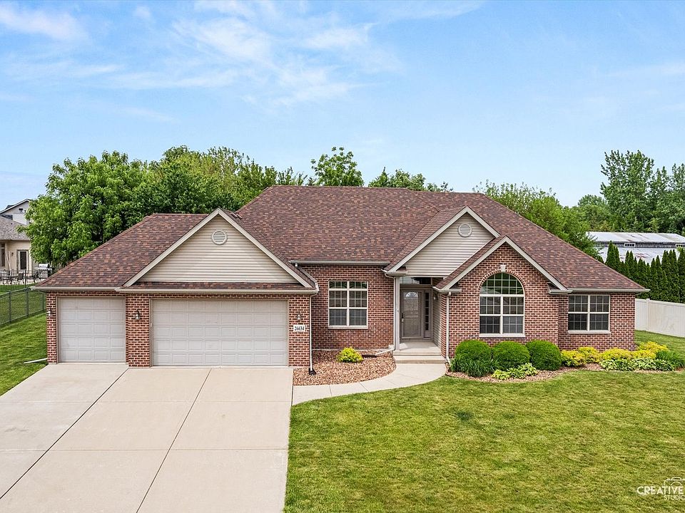 1st image of 26634 W Dorothy Ct