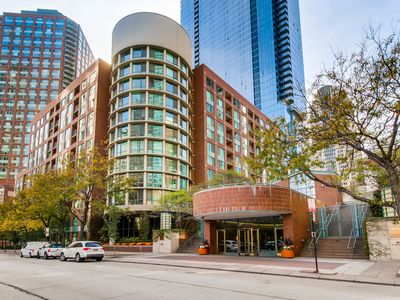 440 N McClurg Ct APT 1017, Chicago, IL, 60611
