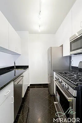 Rented by Mirador Real Estate | media 20