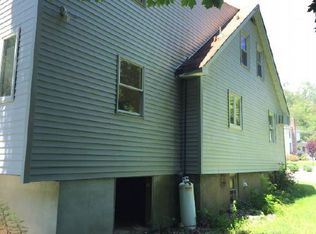 45 Legion Rd, Oak Ridge, NJ 07438