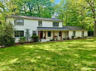 91 Carriage Hl, Signal Mountain, TN 37377