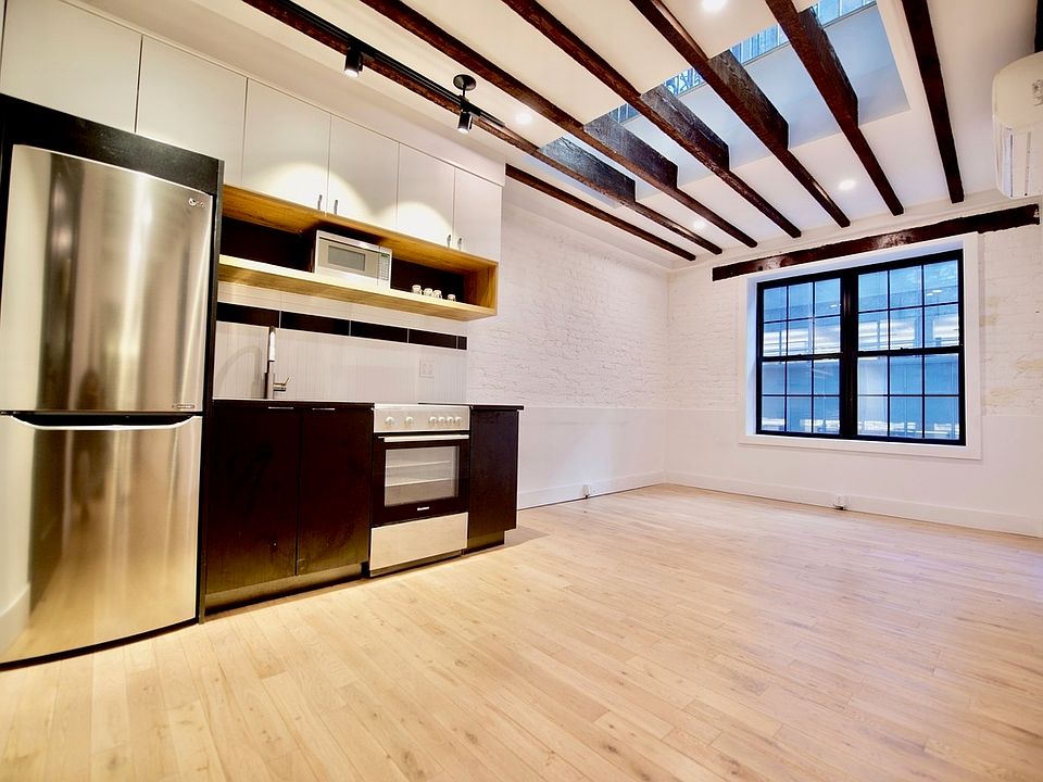 1st image of 152 W 49th St APT 6A