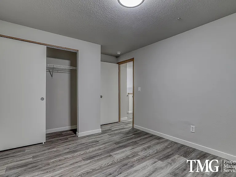 3708 NE 98th St — Photo 21