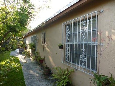 4th image of 18869 NW 63 Court Cir