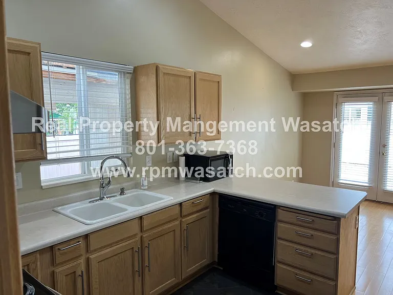 7455 S 4950 W — Photo 8