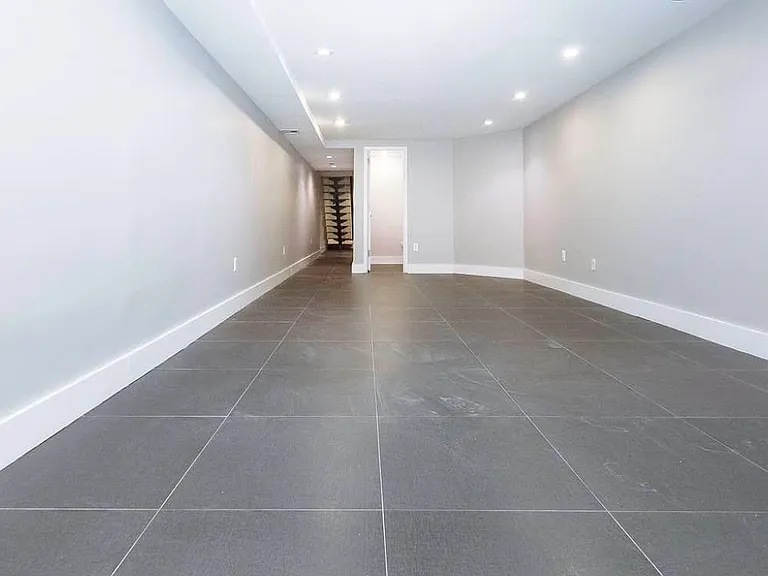 456 Madison St #1L — Photo 11