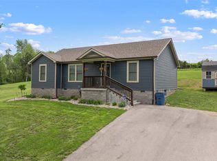 2162 Old Munfordville Rd, Glasgow, KY 42141