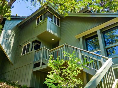 395 Rainier Rd, Lake Arrowhead, CA, 92352