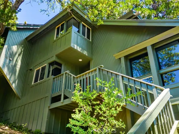 395 Rainier Rd, Lake Arrowhead, CA 92352