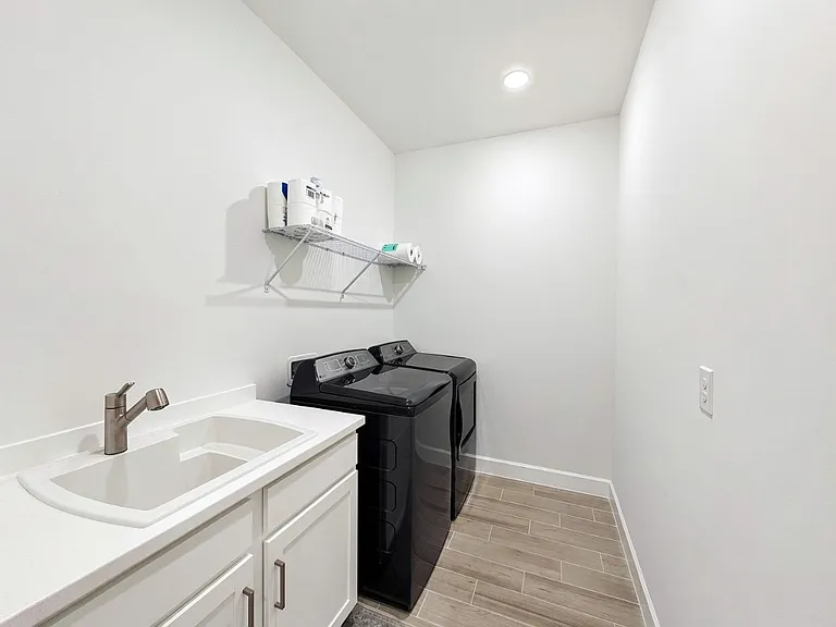 15514 Vittorio St — Photo 17