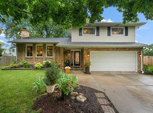 703 Hastings Ter, Valparaiso, IN 46383