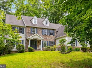 1425 Lindsay Ln, Rydal, PA