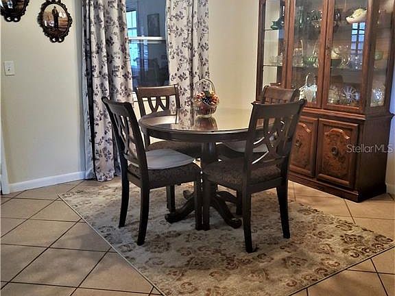 5th image of 4260 NE 30th Ct