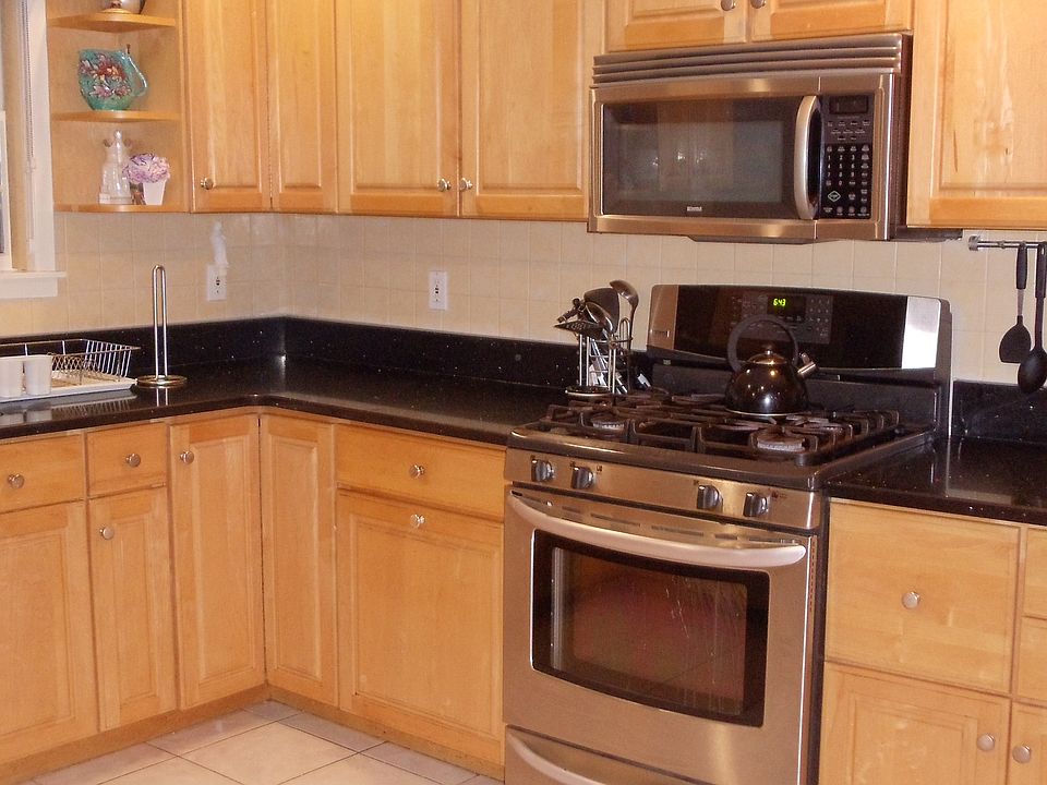 1st image of 18 Morgan Ct