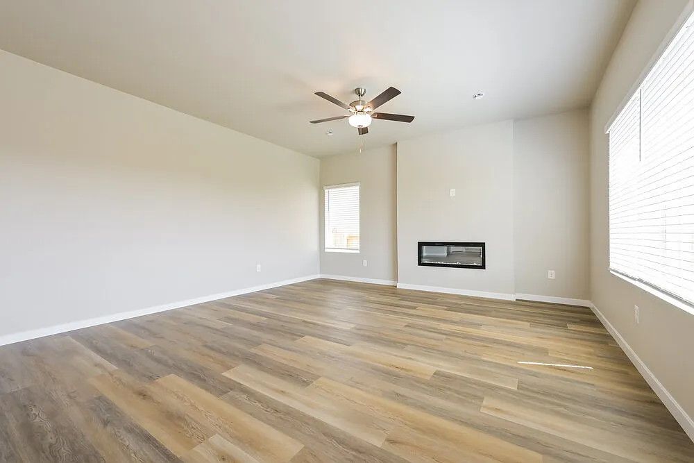 3 bed, 2.5 bath, 1870 sqft, $2,745 — Photo 4
