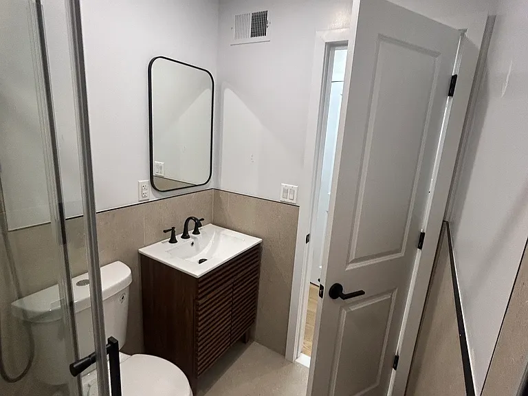 33 Gower St #2 — Photo 12