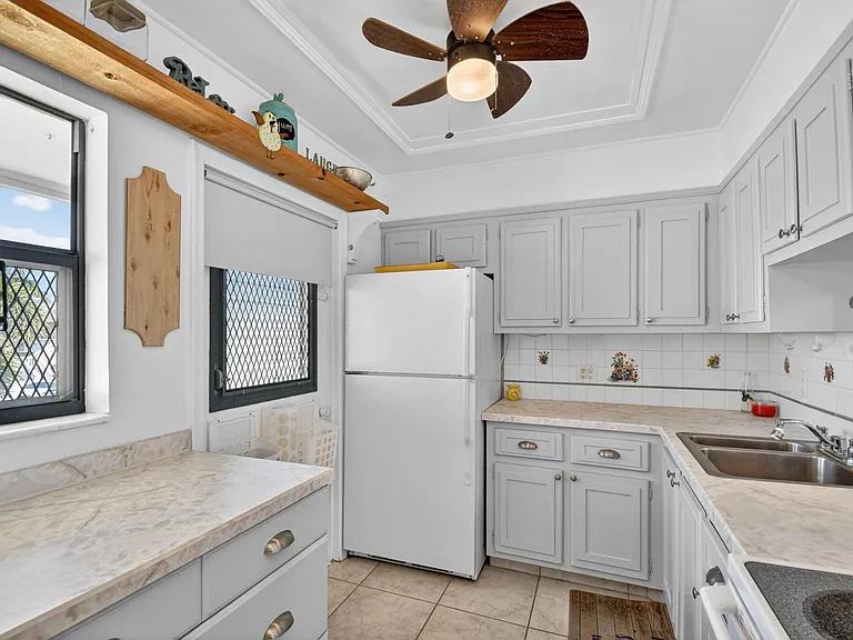 2111 NE 1st Ct #204 — Photo 9