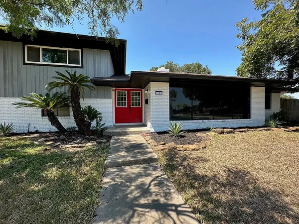 3105 Peachtree St, Corpus Christi, TX 78410