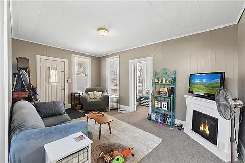 155 N Starr Ave — Photo 1