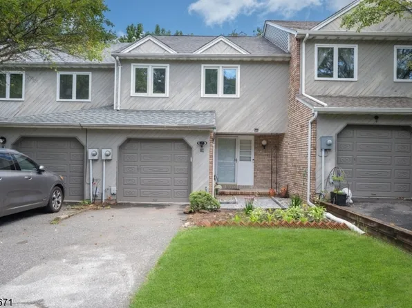 18 Guilford Ct, Parsippany-Troy Hills Twp., NJ 07950