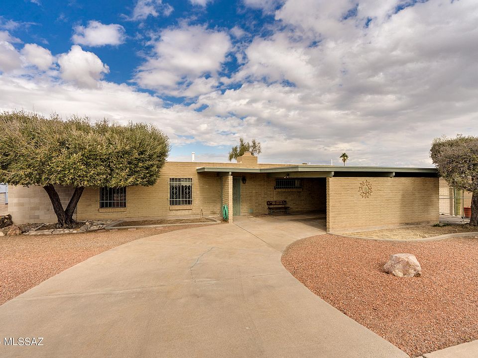 1st image of 2610 W Calle Morado