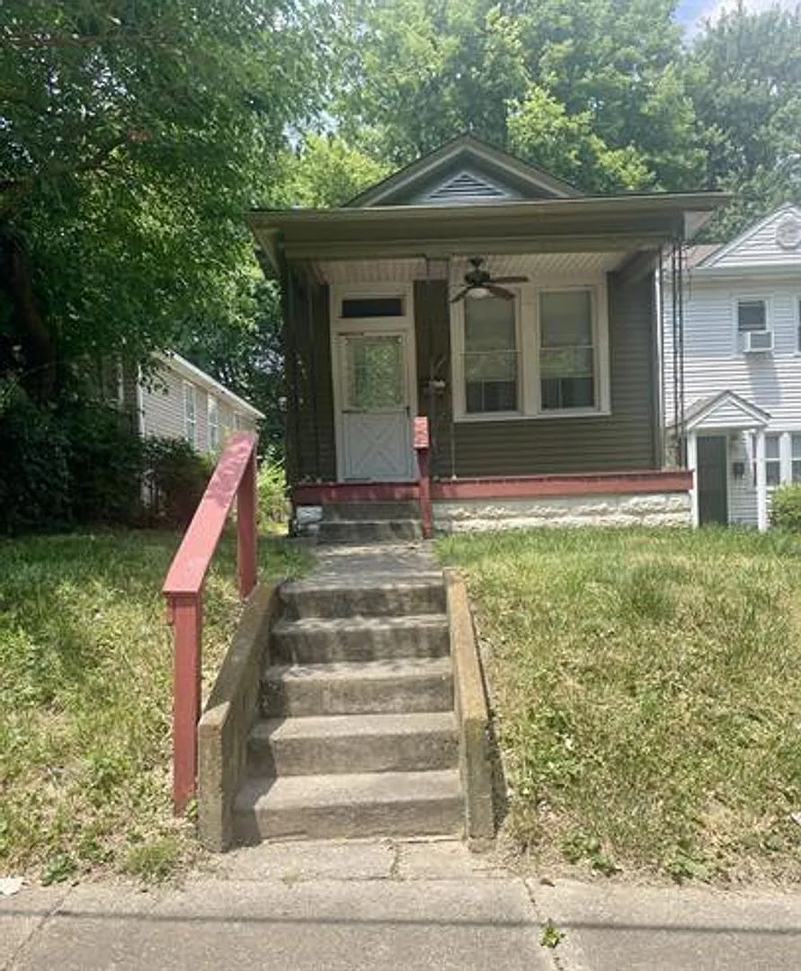 2 Bedroom 1 Bath Near Germantown- Coming Soon! — Photo 1