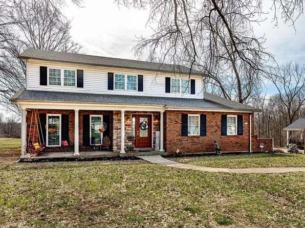 5643 Breezewood Dr, Cincinnati, OH 45248