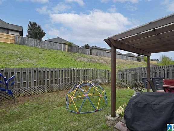 5th image of 5205 Sterling Glen Dr