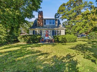 241 Bayville Avenue, Bayville, NY 11709