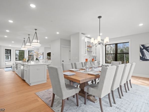147 Central Ave #8