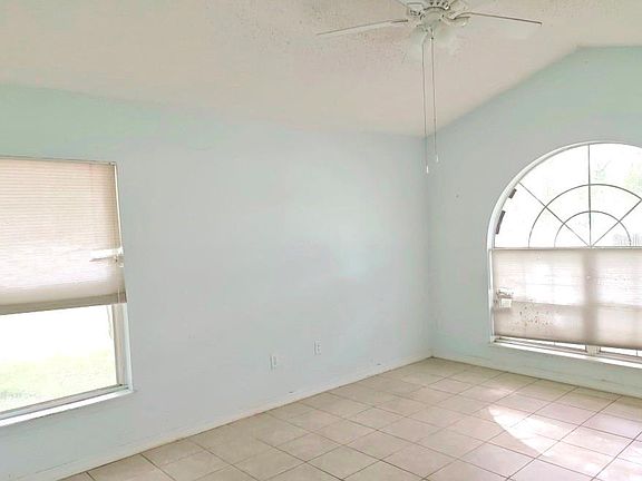 5th image of 959 GASCONY COURT
