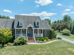 67 Sowder Farm Rd, Troutville, VA 24175